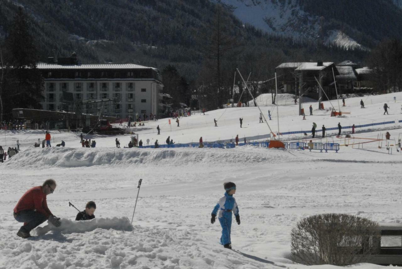 Front Ski Slope Chamonix Apartment Luaran gambar